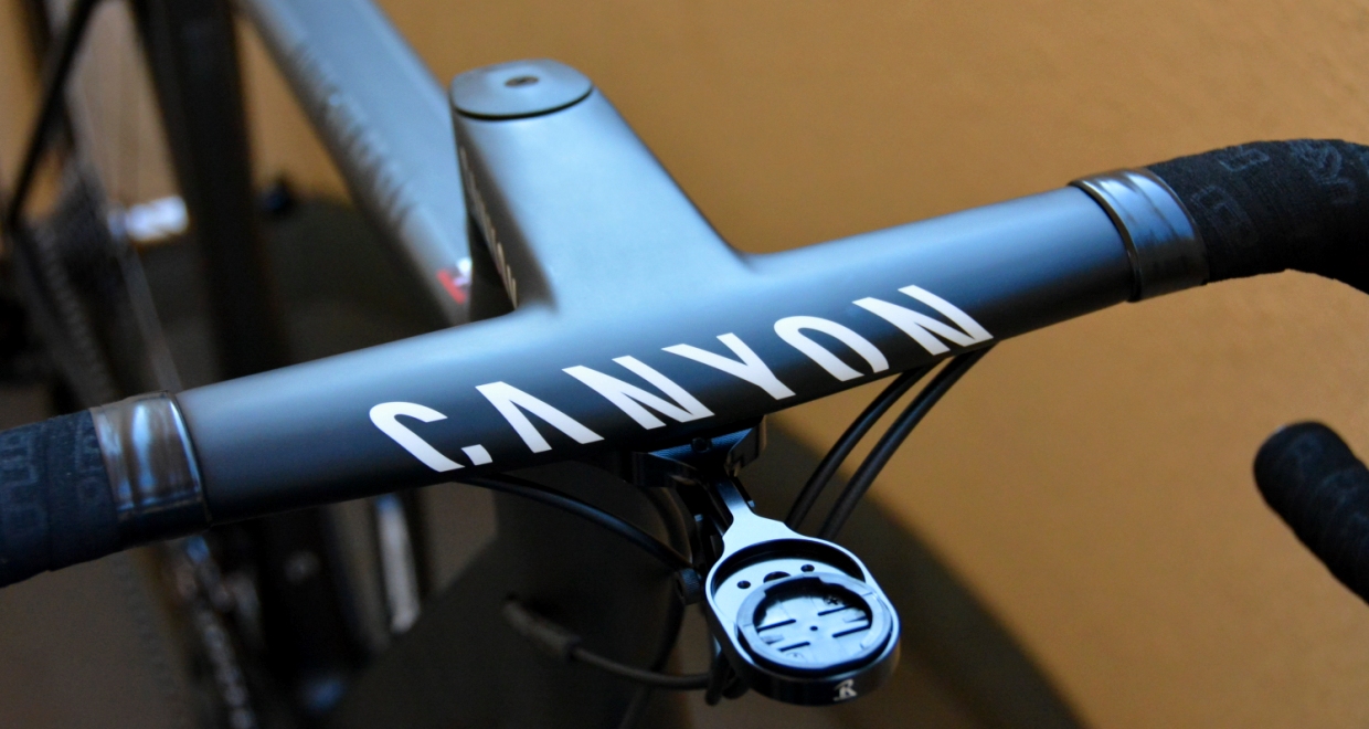 CANYON ULTIMATE CF SLX オーバーホールとハンドルカスタムでエアロ