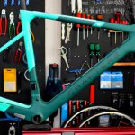 SRAM RED eTAP 仕様の魅力的なコンパクトエアロロードバイク「チャプター2 TERE」　