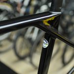 CANYON ULTIMATE CF SLX　マットカラーのフレームにガラスコーティング施工